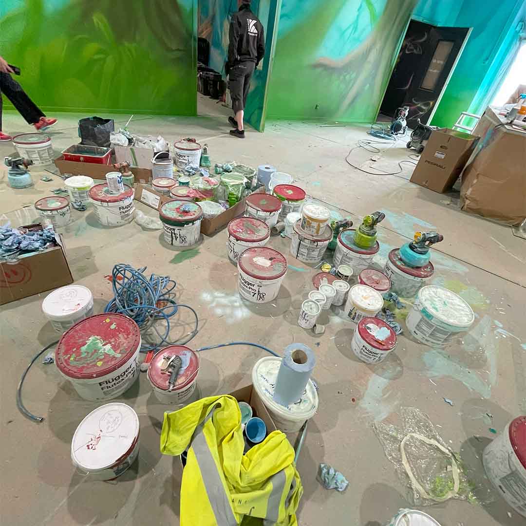 Maling til at få skabt et farverigt Leos Legeland i Kolding Storcenter